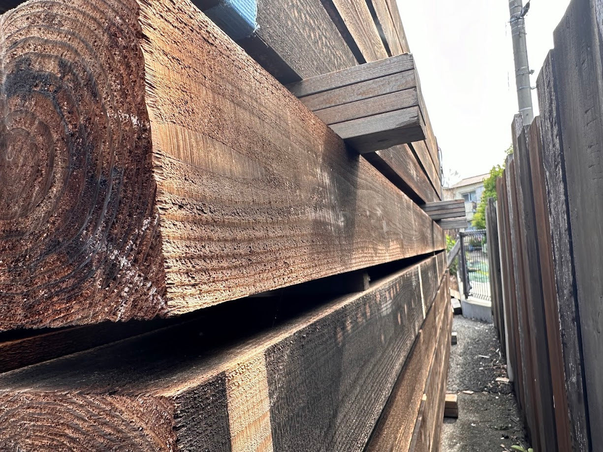 Smoked Beam(スモークビーム 150角) 無塗装(ブラックブラウン系) 長さ4,000mm