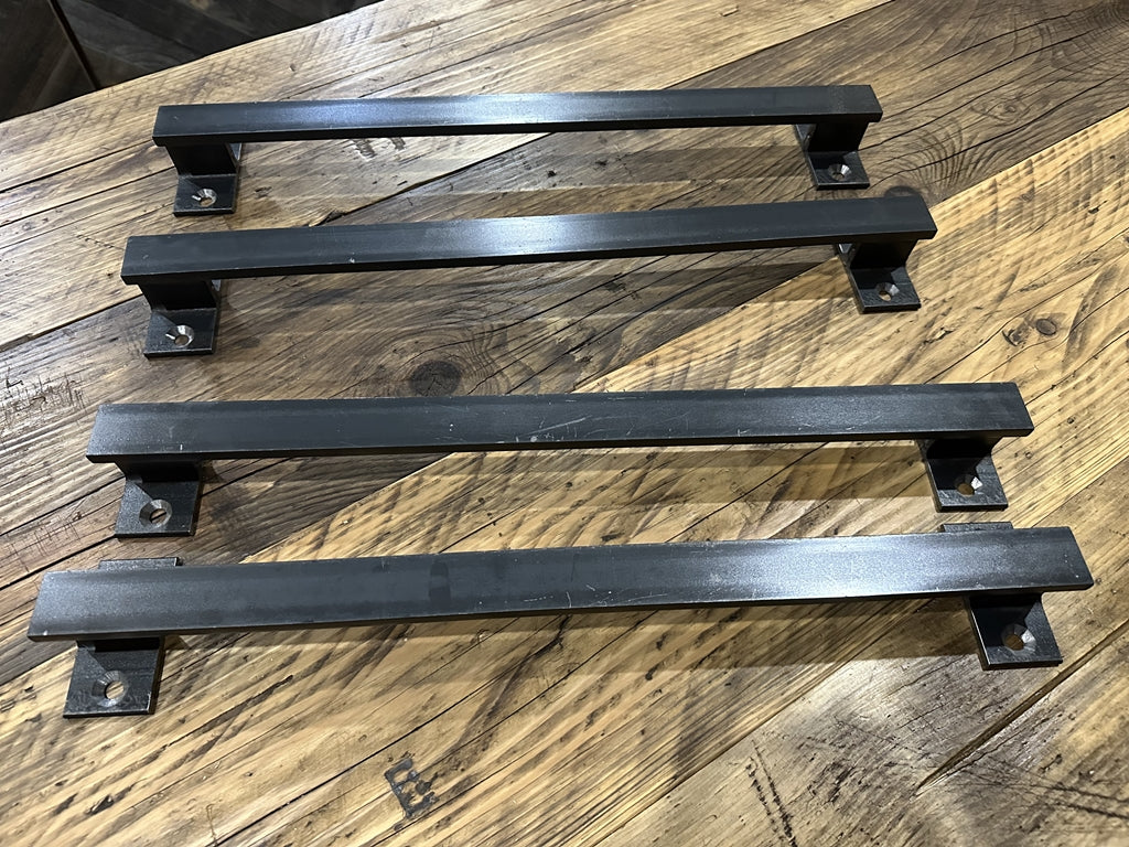 アイアンドアハンドル FB横型(黒皮) 長さ500mm 1個