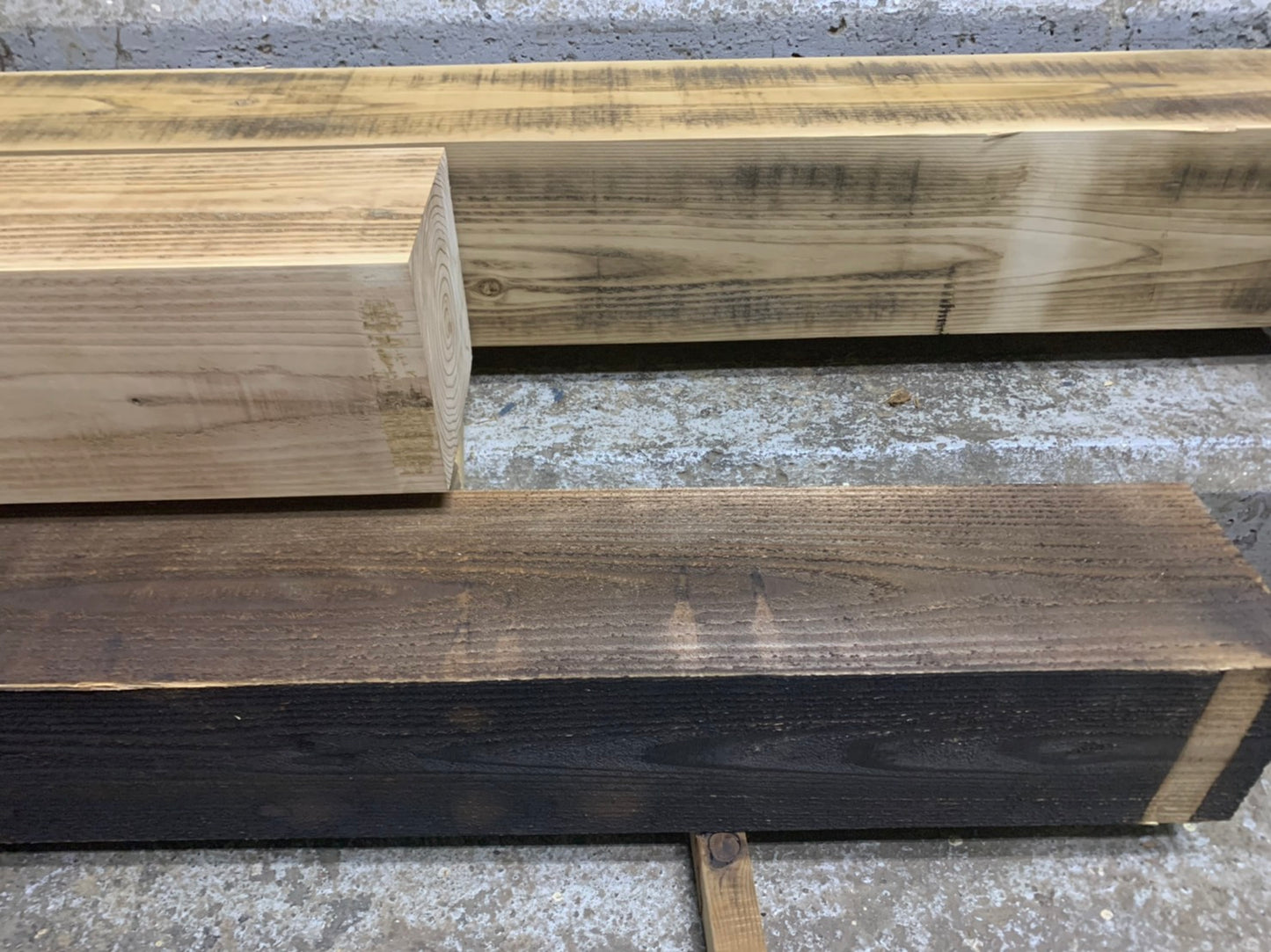Smoked Beam Clear Coated(スモークビーム 150角) クリア塗装(ライトブラウン系)/サンディング加工 長さ2,000mm