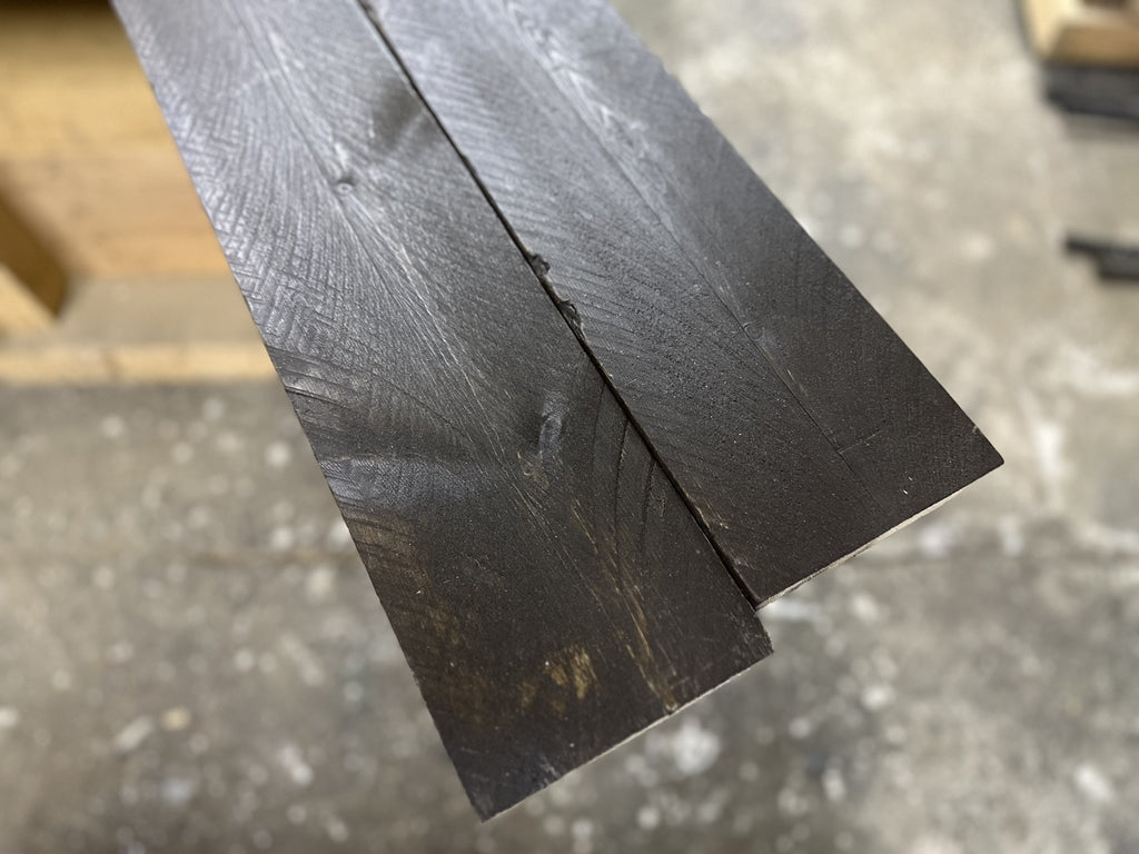エイジングボード(レッドパイン板材) エイジングカラー塗装 厚19mm 幅130mm 長さ1,990mm