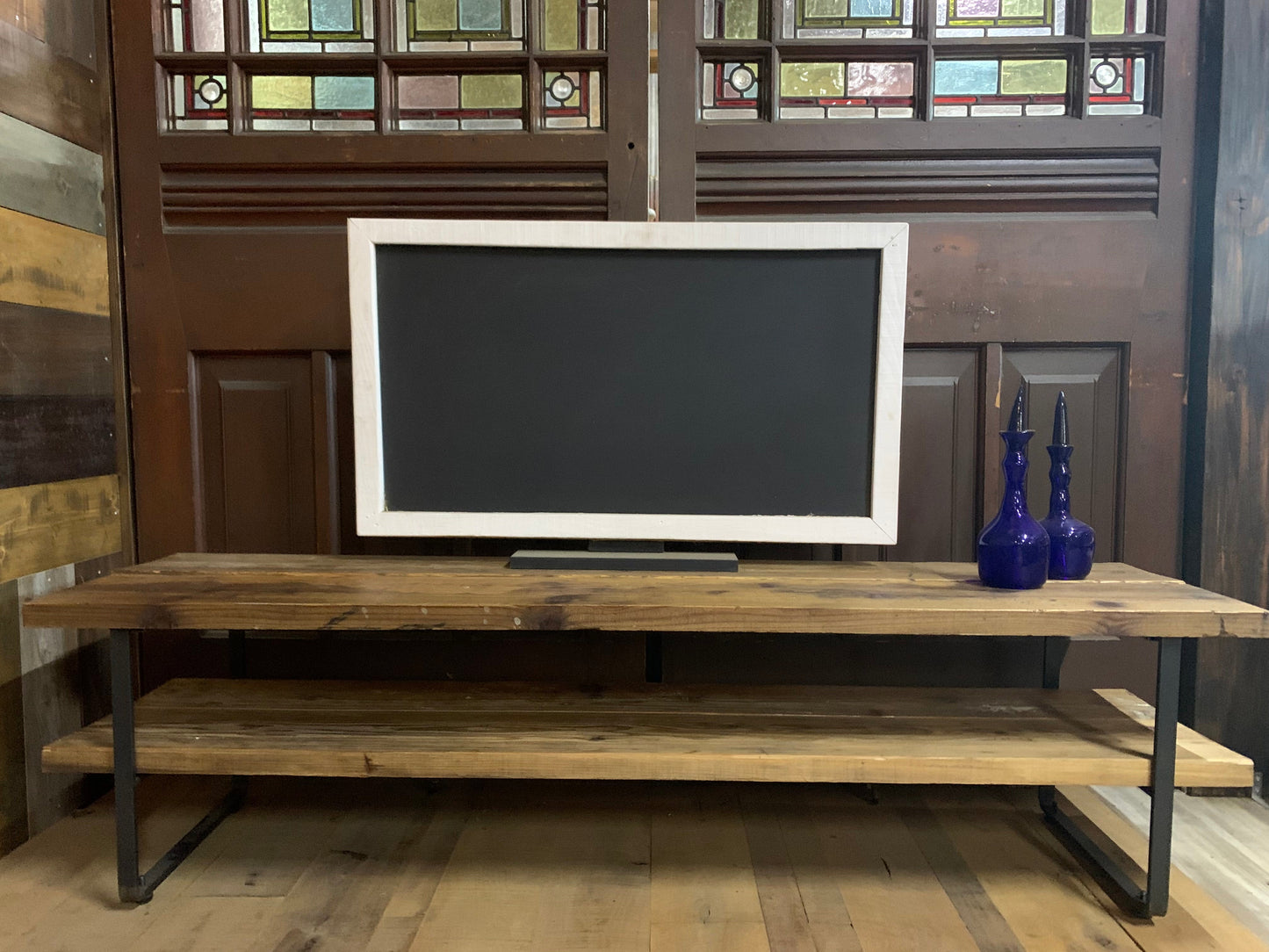 簡単DIYで作るアイアンレッグのテレビ台・ローボード(足場板古材/加工塗装) 長さ2,000mm