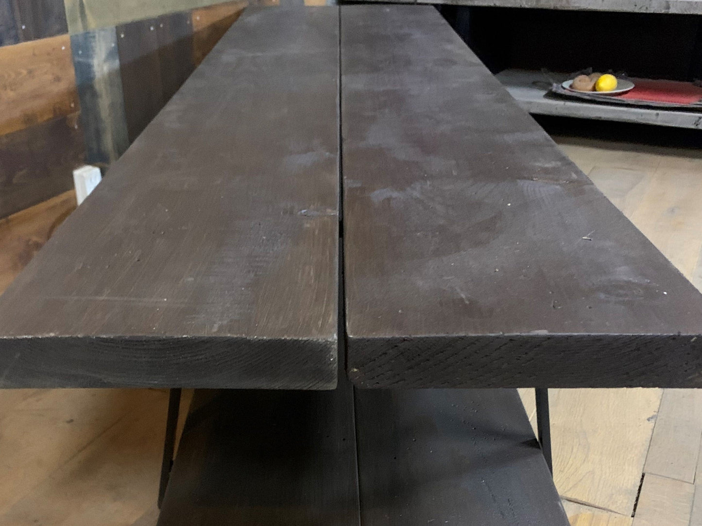 簡単DIYで作るアイアンレッグのテレビ台・ローボード(SPF材/エイジング加工塗装) 長さ1,800mm