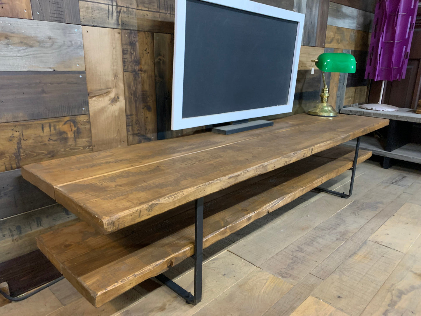 簡単DIYで作るアイアンレッグのテレビ台・ローボード(SPF材/エイジング加工塗装) 長さ1,800mm